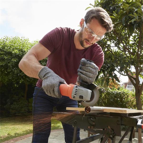 Black+Decker 710W 230V 115mm Corded Angle grinder