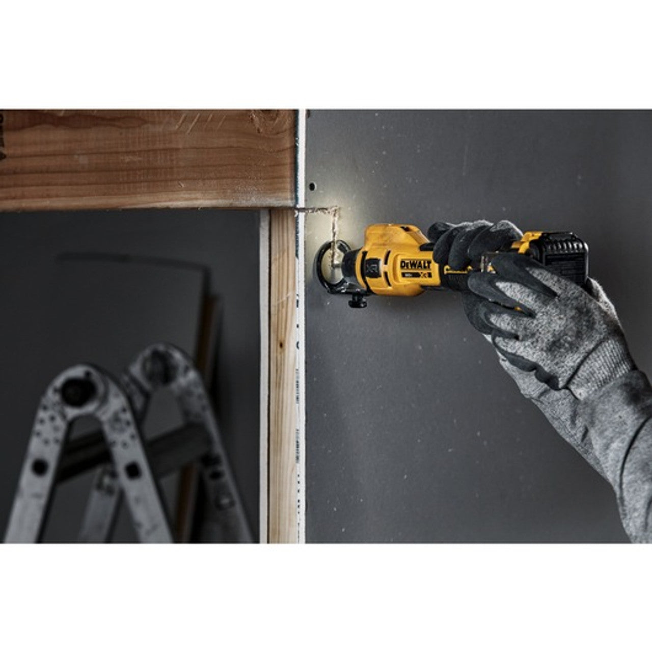 DeWalt 18V XR Cordless Drywall Cut-Out Tool - Bare