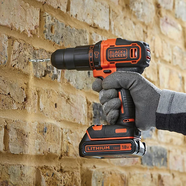 Black+Decker 18V Li-ion Brushed Cordless Combi drill & 2 x 1.5Ah