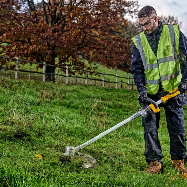 DEWALT DCMST561P1-GB 18V XR String Trimmer - 1 X 5.0Ah - O'Tooles Tools
