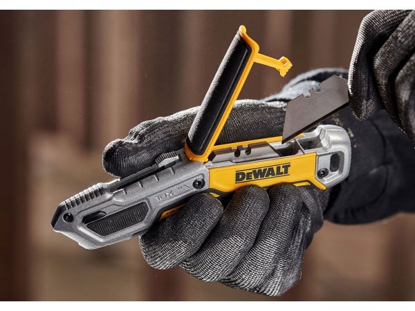 TOUGHSERIES™ Heavy-Duty Retractable Utility Knife - O'Tooles Tools