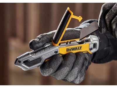 TOUGHSERIES™ Heavy-Duty Retractable Utility Knife - O'Tooles Tools