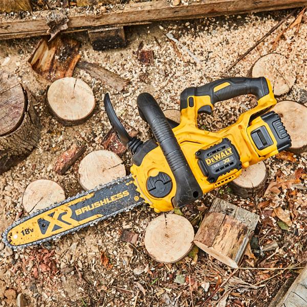 Dewalt 18V XR Brushless 30cm Chainsaw - Body Only