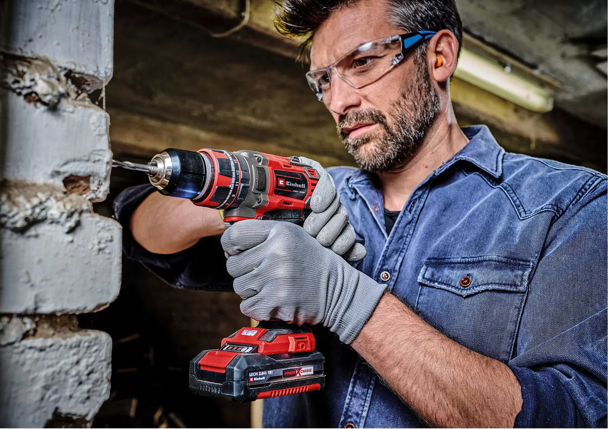 Einhell Professional Brushless Combi Drill + 2 batteries