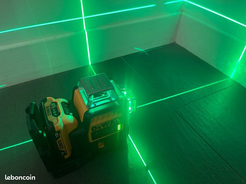 Dewalt 3 x 360° Multi Line Laser 18V 1 x 2.0Ah Li-ion - DCLE34031